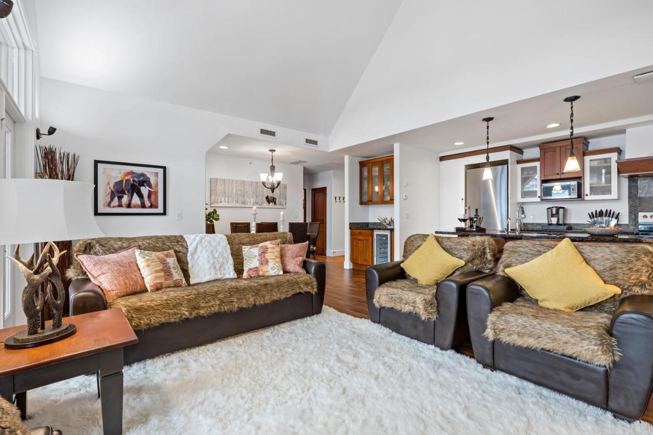Penthouse At Solar A Resort And Spa Canmore Exteriör bild