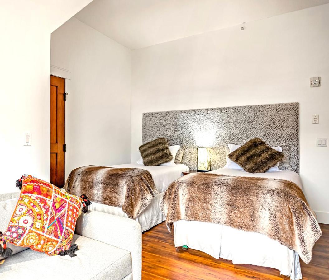 Penthouse At Solar A Resort And Spa Canmore Exteriör bild